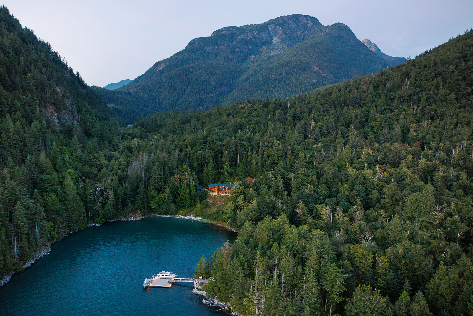 340 acres Private Lodge of wilderness